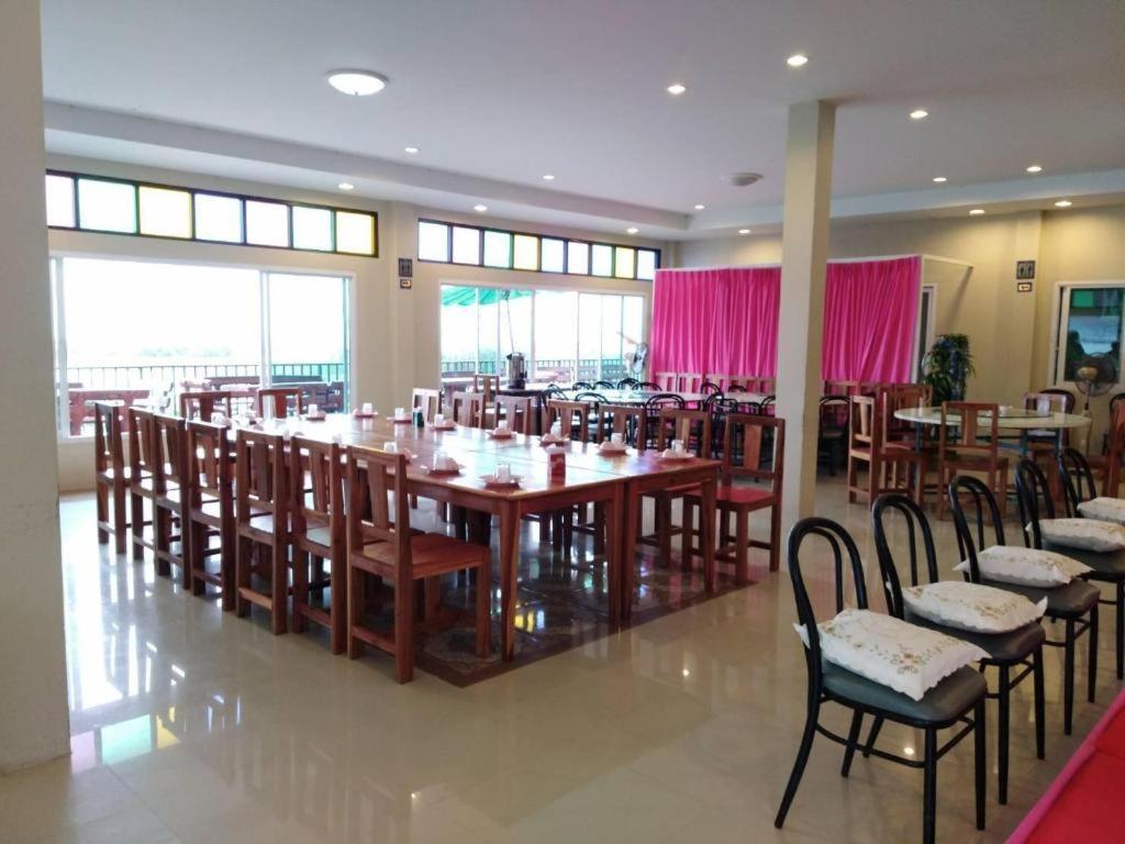 Hadthong Resort Pak Phayun Exterior photo